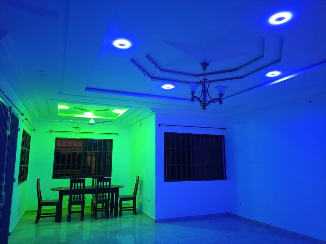 Centre Commercial Kégué